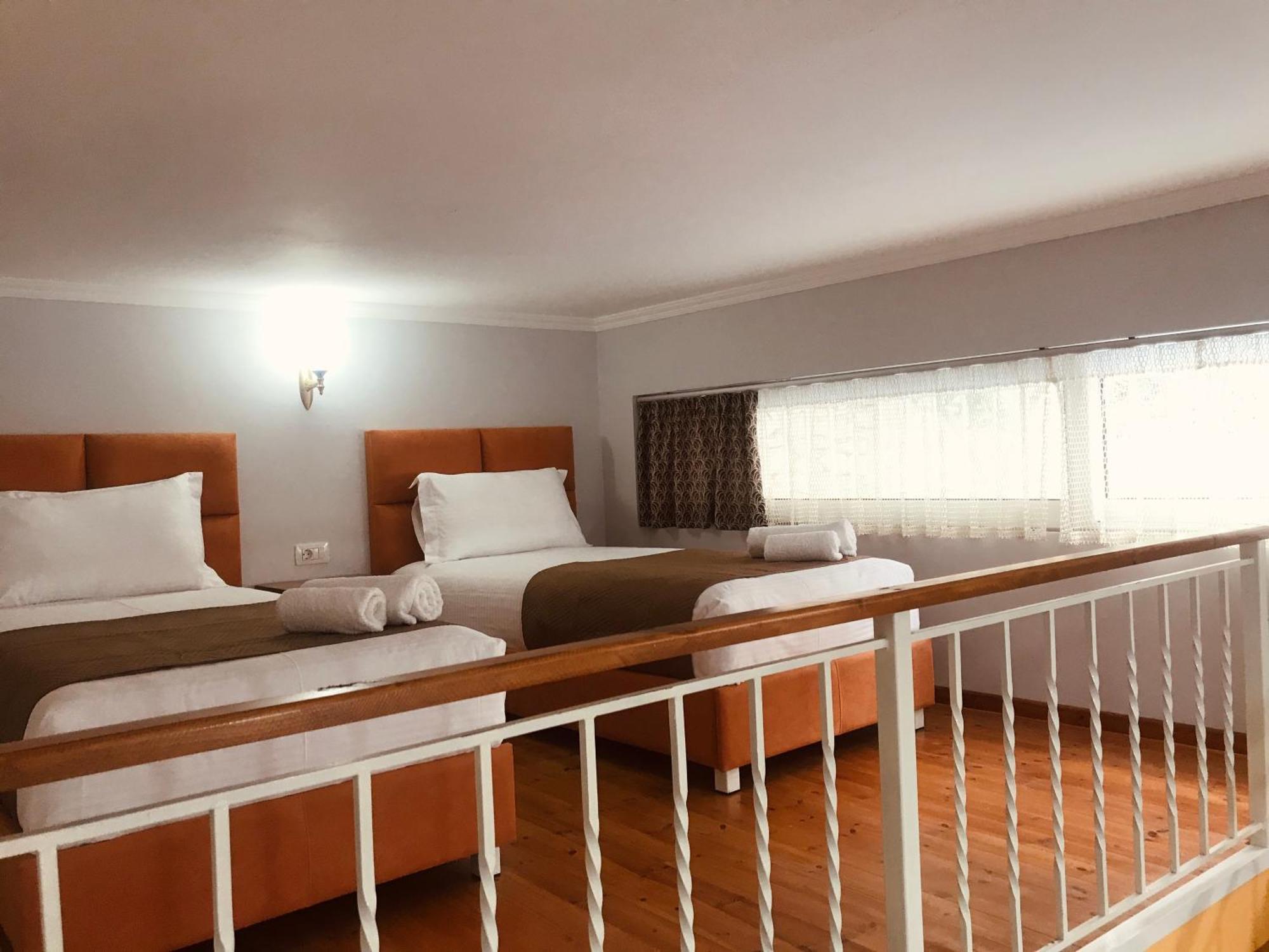 Crown Deluxe Apartments Саранда Экстерьер фото