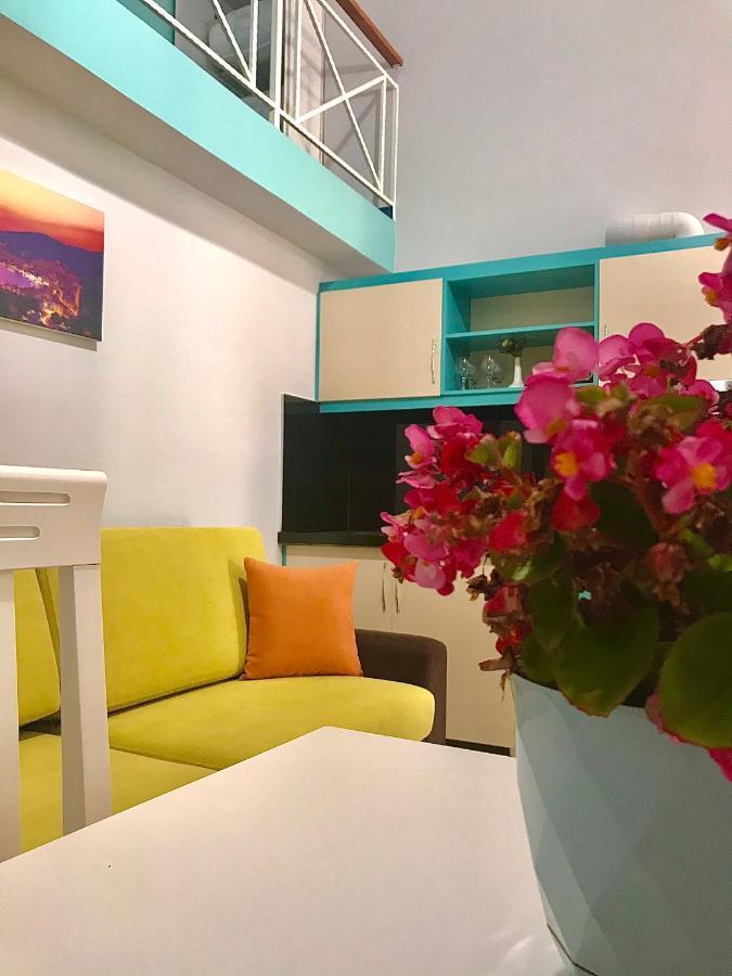 Crown Deluxe Apartments Саранда Экстерьер фото