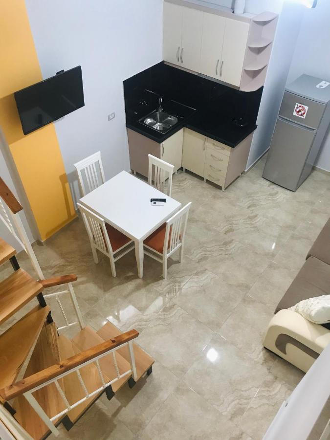 Crown Deluxe Apartments Саранда Экстерьер фото