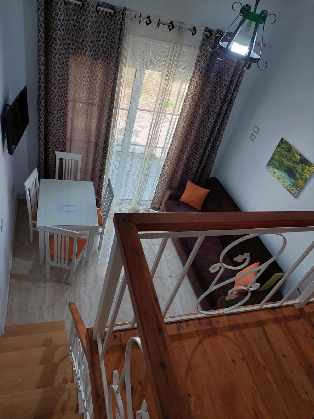 Crown Deluxe Apartments Саранда Экстерьер фото