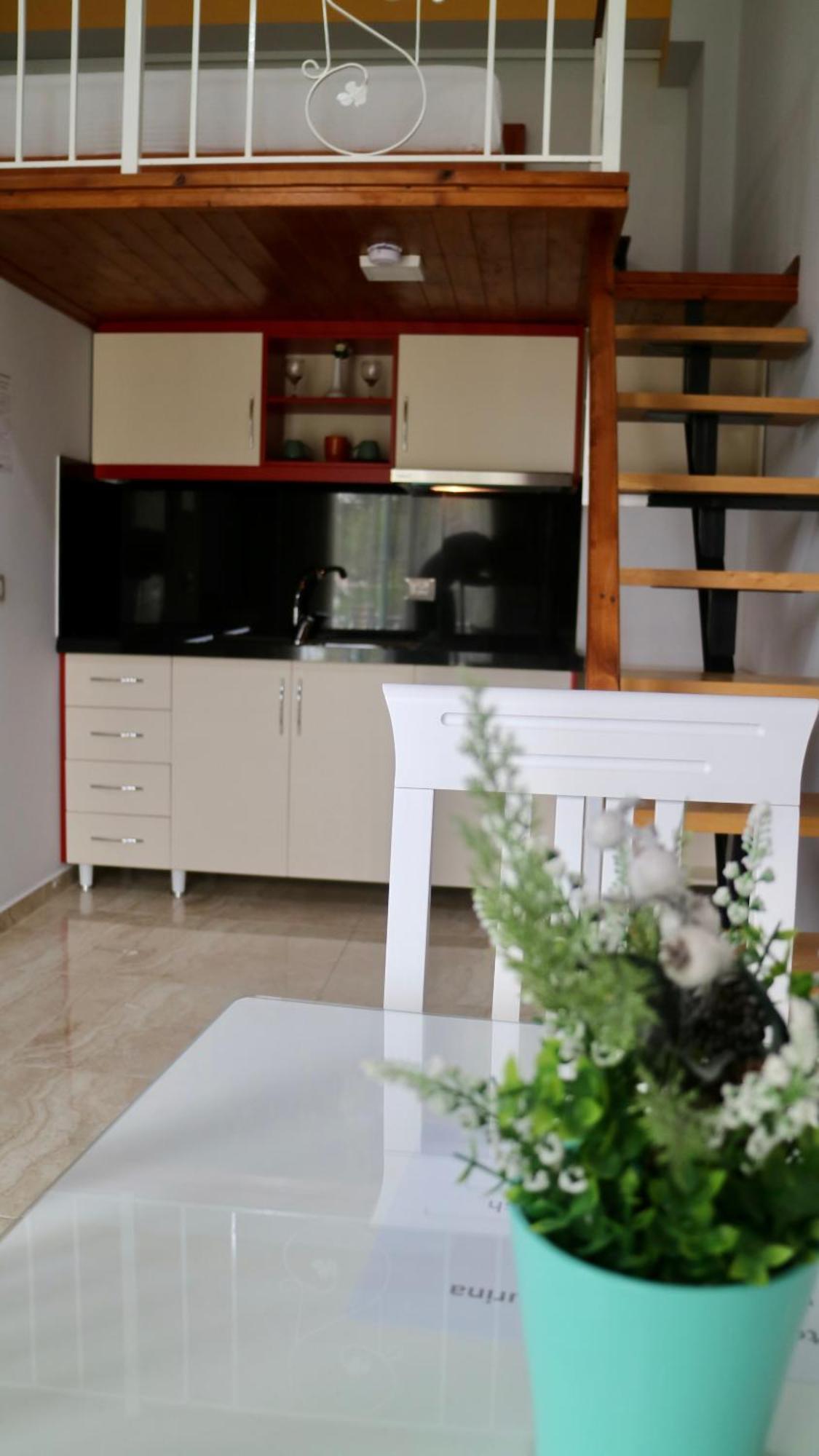 Crown Deluxe Apartments Саранда Экстерьер фото