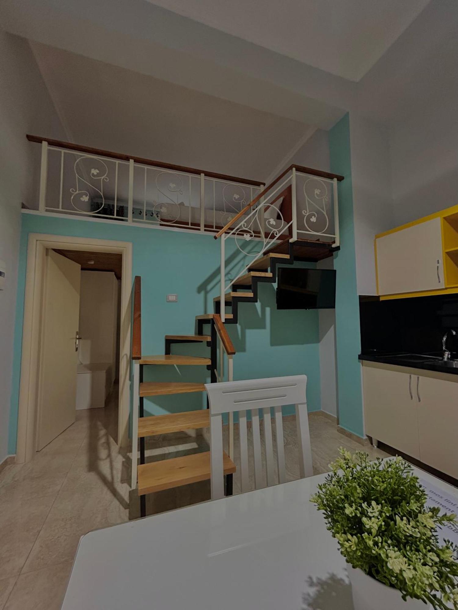 Crown Deluxe Apartments Саранда Экстерьер фото