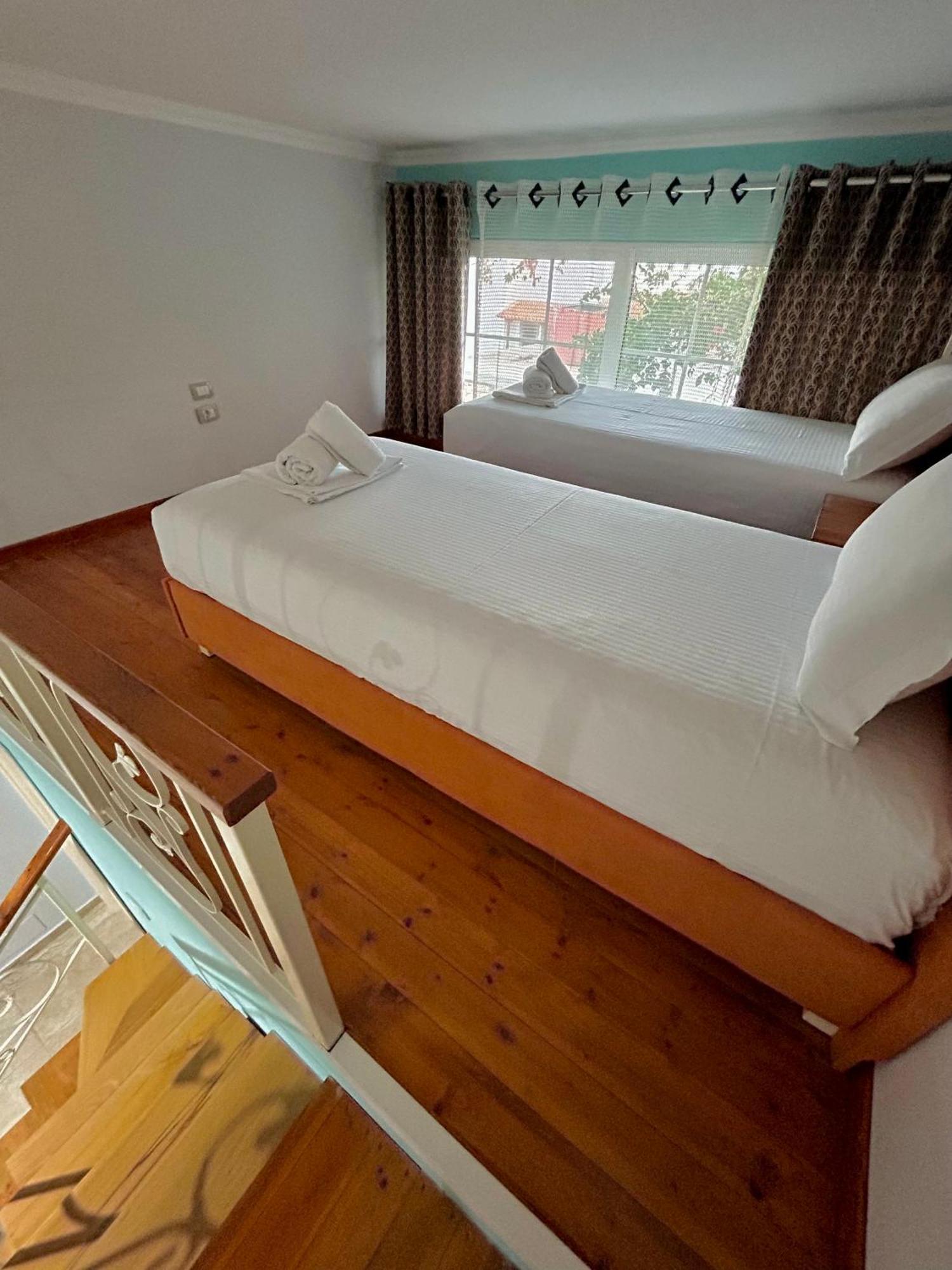 Crown Deluxe Apartments Саранда Экстерьер фото