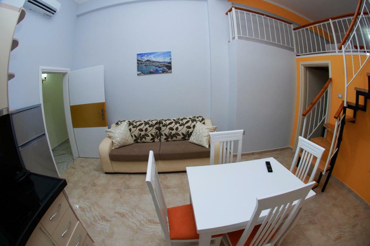 Crown Deluxe Apartments Саранда Экстерьер фото